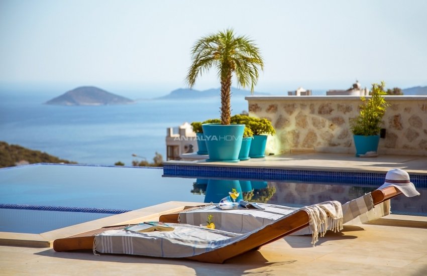 Modernly Designed Triplex Villa in Kalkan with Infinity Pool 9