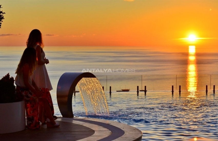 عقارات فاخرة للبيع بمفهوم فندق 5 نجوم في كوناكلي 15