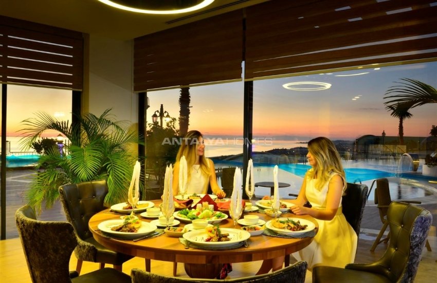 عقارات فاخرة للبيع بمفهوم فندق 5 نجوم في كوناكلي 16