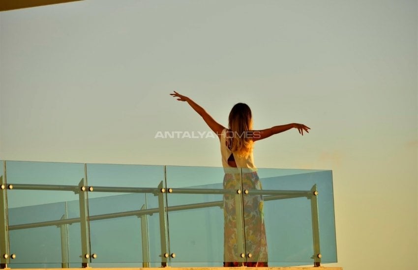 عقارات فاخرة للبيع بمفهوم فندق 5 نجوم في كوناكلي 6