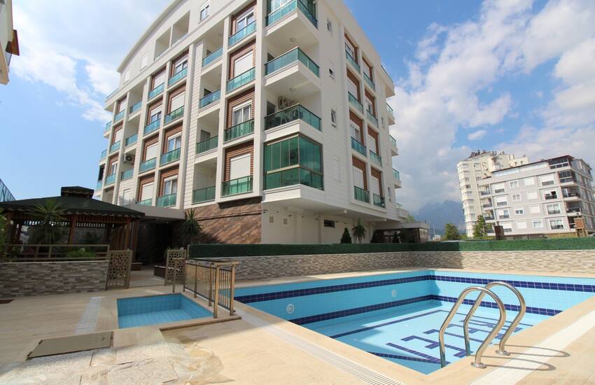 Luxe Appartement Te Koop Met Glazen Balkon In Konyaaltı Hurma