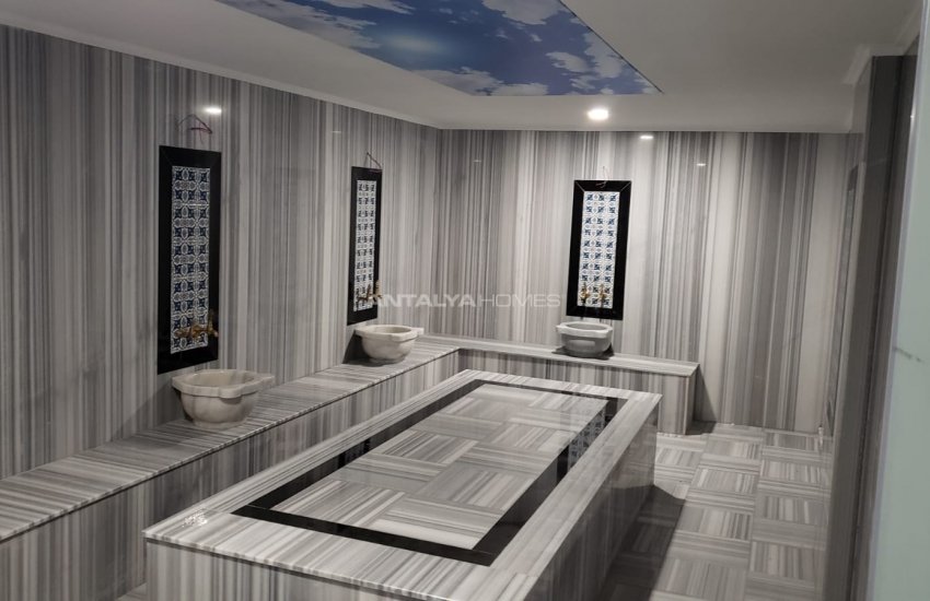 Penthouse Apartment with a Terrace with Sea View in Alanya 13