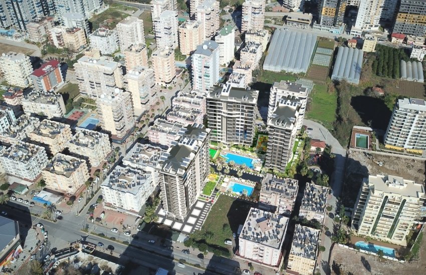 Advantageously Located Luxurious Real Estate in Alanya 1