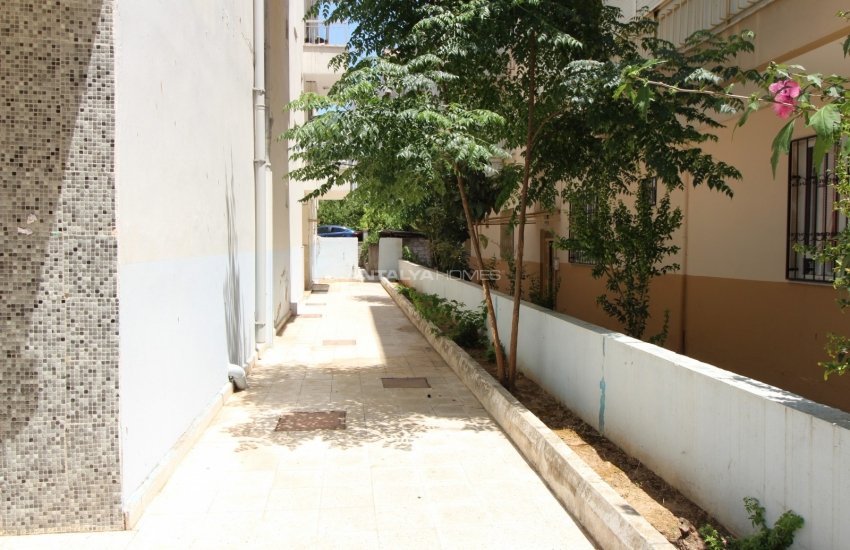 Spacious Duplex Apartment with Garden in Antalya Center 15