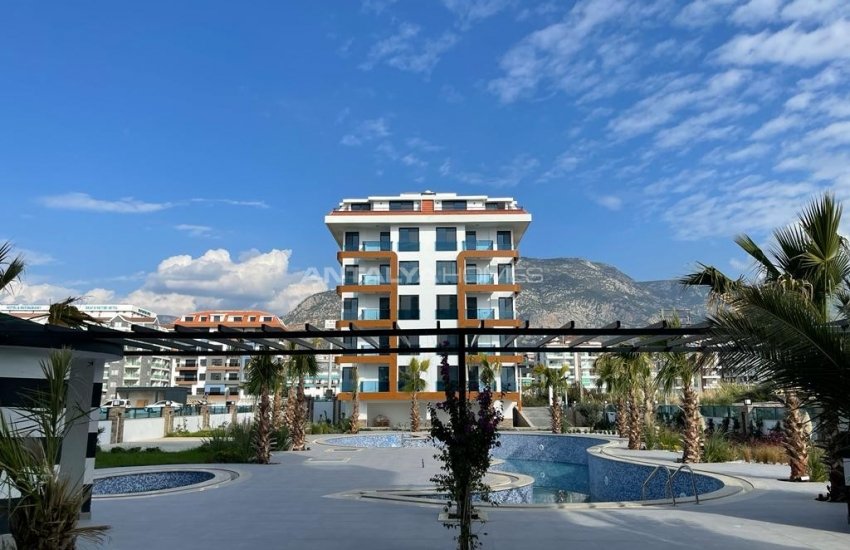 Modernly Designed Luxury Flats in Alanya Kestel with Pools 3