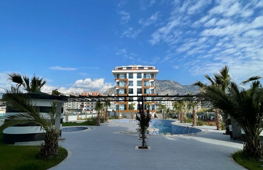 Modernly Designed Luxury Flats in Alanya Kestel with Pools 4