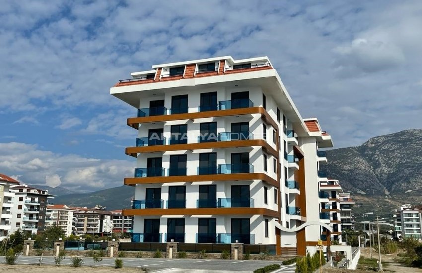 Modernly Designed Luxury Flats in Alanya Kestel with Pools 1