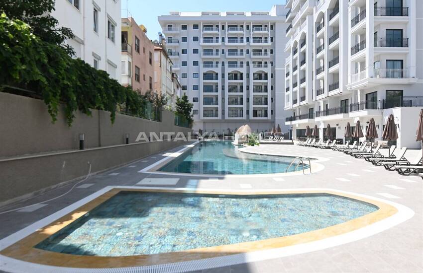 Alanya'da Plaja Yakın Modern Tasarımlı Ultra Lüks Daireler 4