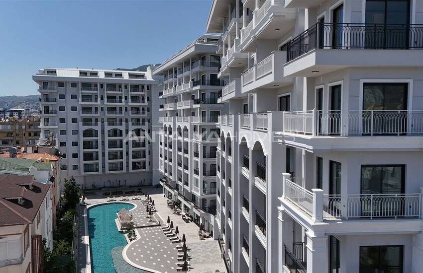 Alanya'da Plaja Yakın Modern Tasarımlı Ultra Lüks Daireler 1