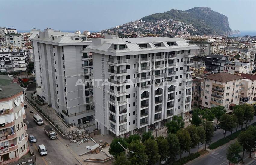 Alanya'da Plaja Yakın Modern Tasarımlı Ultra Lüks Daireler 2