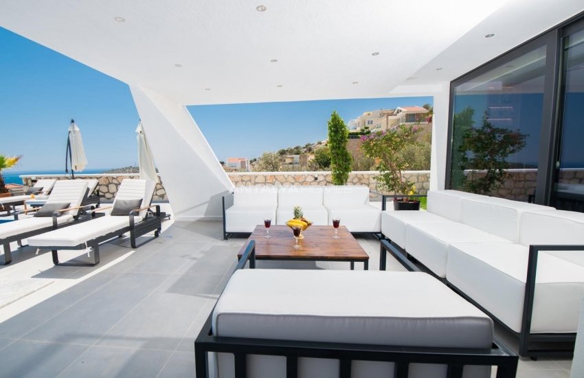 Classy Kalkan Villa with Infinity Pool Overlooking the Sea 17
