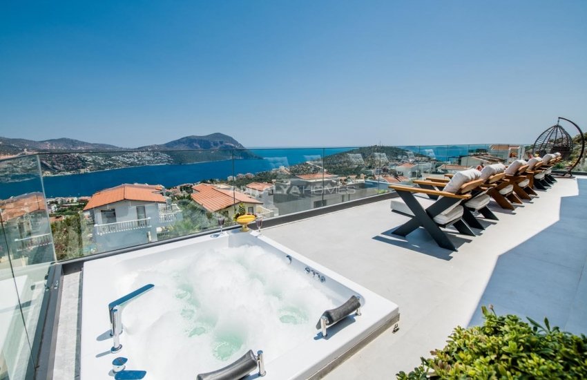 Classy Kalkan Villa with Infinity Pool Overlooking the Sea 5