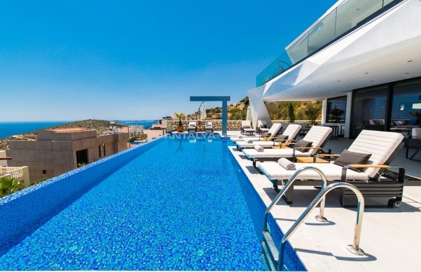 Classy Kalkan Villa with Infinity Pool Overlooking the Sea 8
