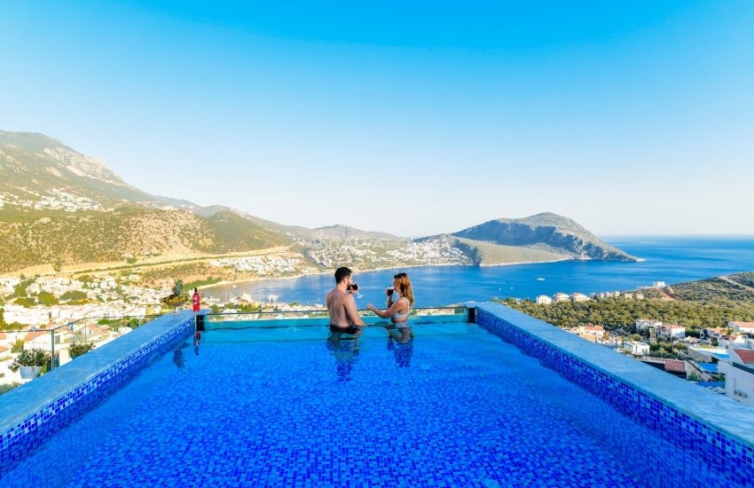 Ultra Luxurious Villa with 3 Swimming Pools in Kalkan 10