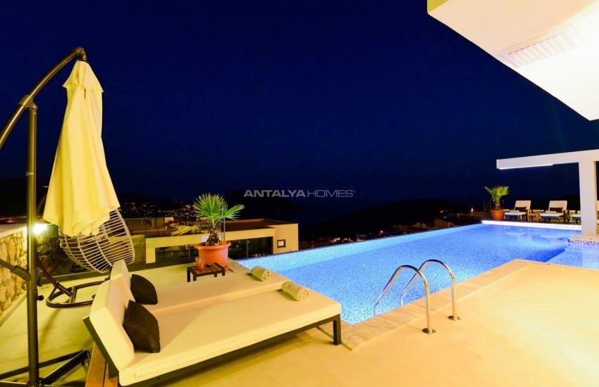 Ultra Luxurious Villa with 3 Swimming Pools in Kalkan 14