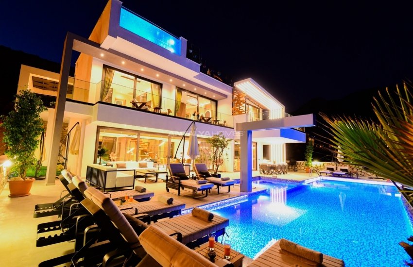 Ultra Luxurious Villa with 3 Swimming Pools in Kalkan 21