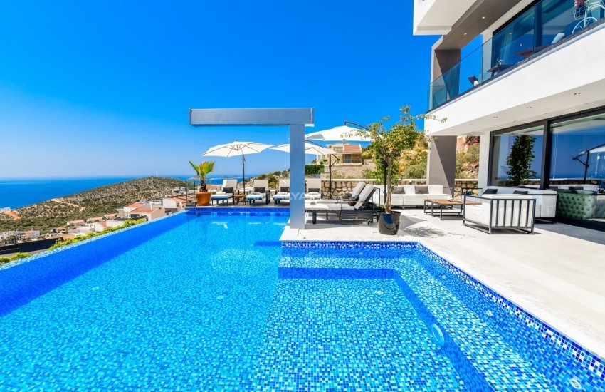 Ultra Luxurious Villa with 3 Swimming Pools in Kalkan 31