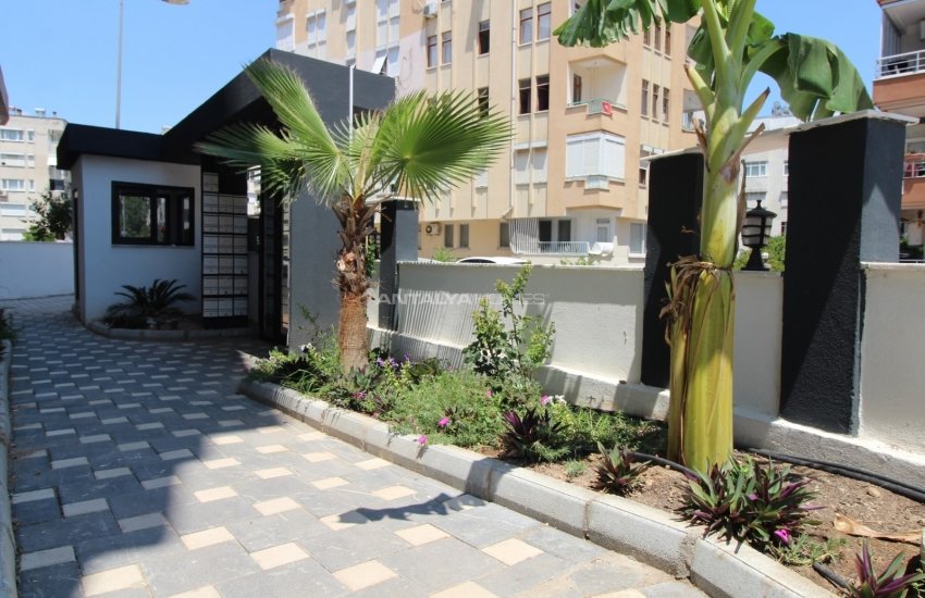 Luxury Apartment in a Secure Complex in Antalya City Center 1