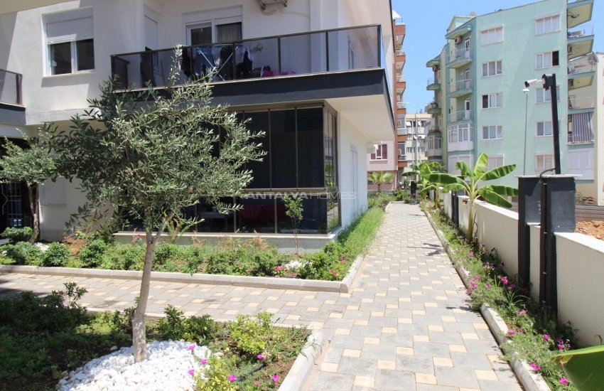 Luxury Apartment in a Secure Complex in Antalya City Center 2