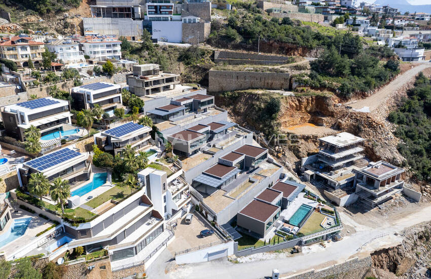 Alanya'da Modern Tasarıma Sahip Deniz Manzaralı Villalar 3