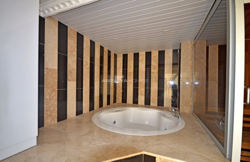 Capacious Houses in Alanya with Swimming Pool and Garden 14