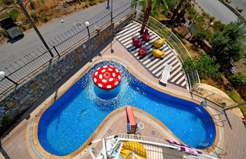 Capacious Houses in Alanya with Swimming Pool and Garden 4