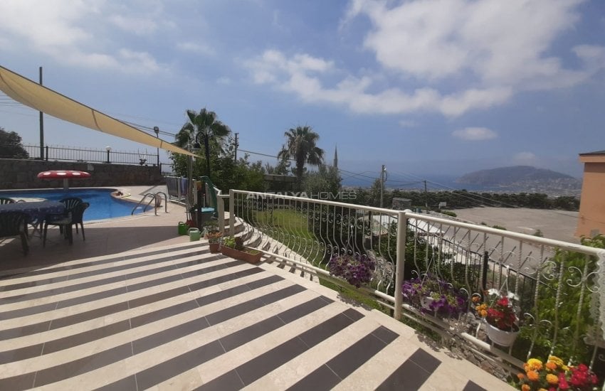 Capacious Houses in Alanya with Swimming Pool and Garden 10