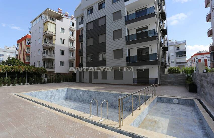 Muratpaşa Yenigün Mahallesi'nde Güvenlikli Sitede Daireler 8