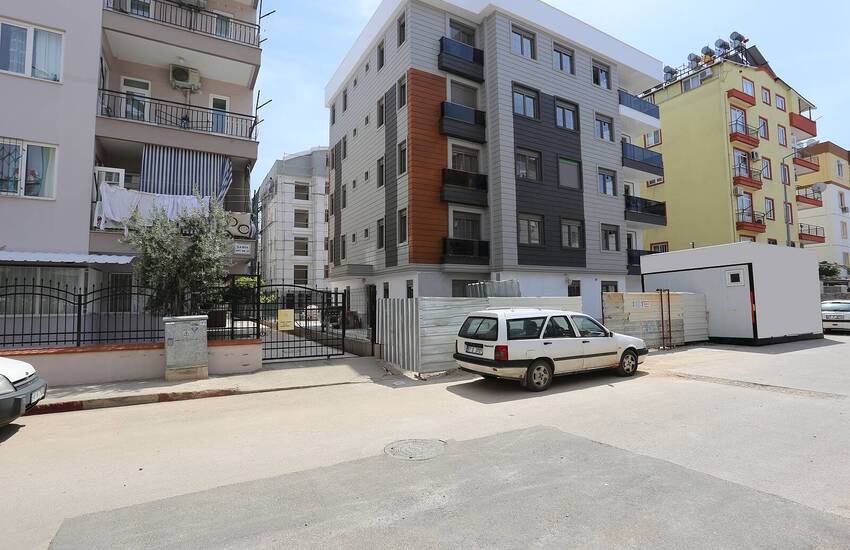 Nieuwe Appartementen In Een Complex In Muratpasa Yenigun