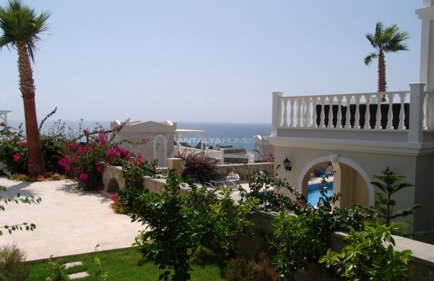 Moderne Villa Mit Privatem Pool Und Garten In Konakli 3