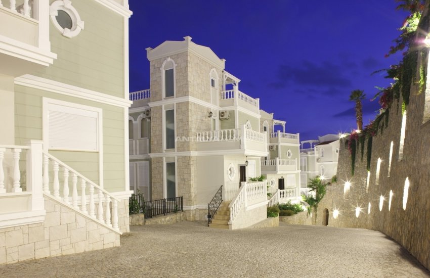 Moderne Villa Mit Privatem Pool Und Garten In Konakli 5