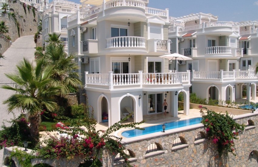 Moderne Villa Mit Privatem Pool Und Garten In Konakli 1