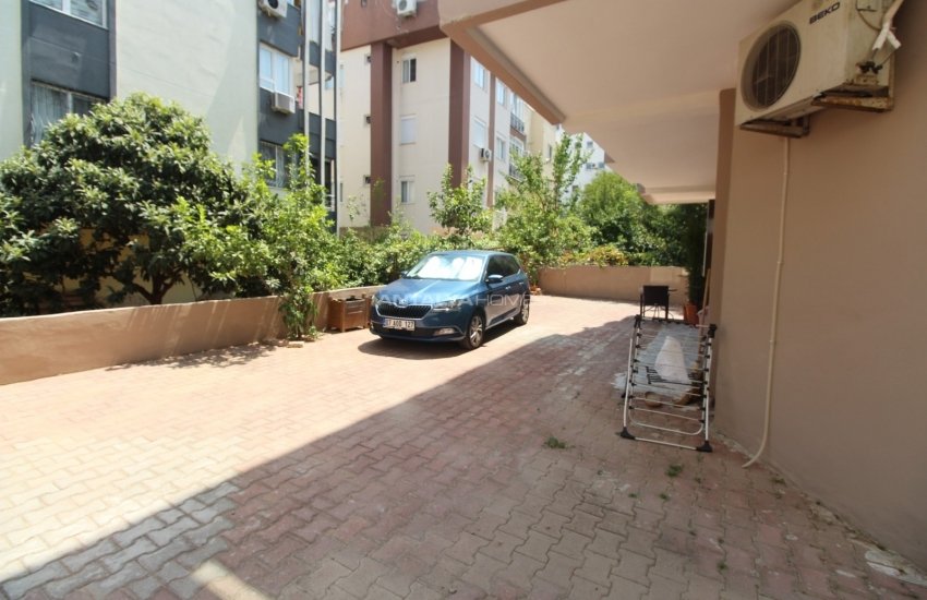Ground Floor Apartment with an Outdoor Car Park in Antalya 8
