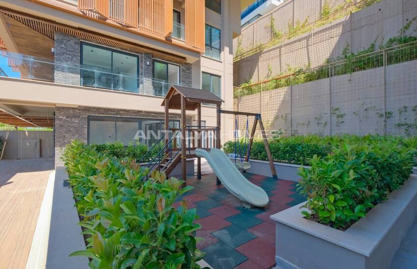 Advantageously Located Apartments in a Complex in Alanya 6