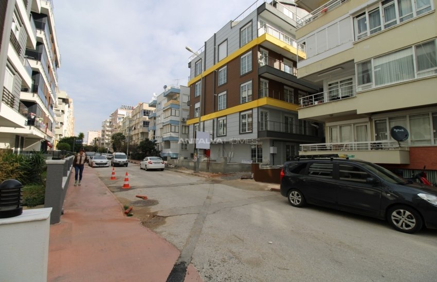 New Flats in a Tranquil and Decent Neighborhood in Antalya 3
