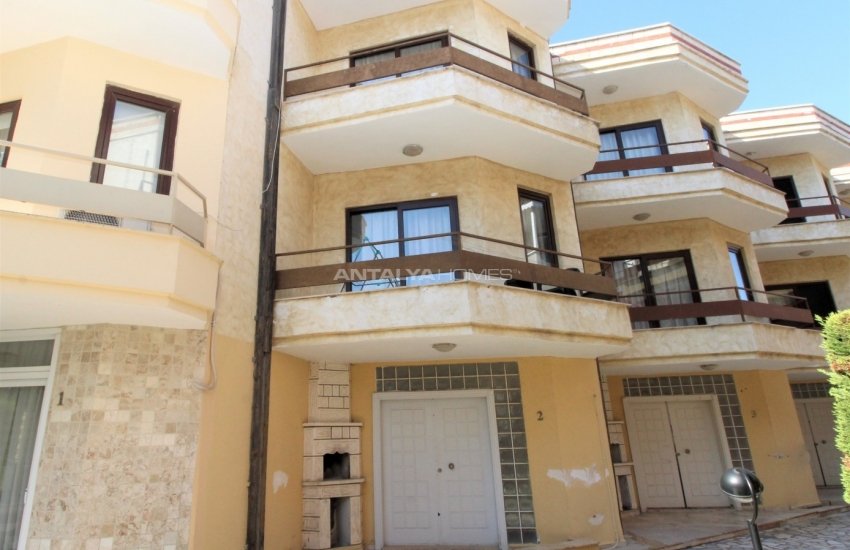 Triplex House Close to Social Amenities in Antalya Belek 3