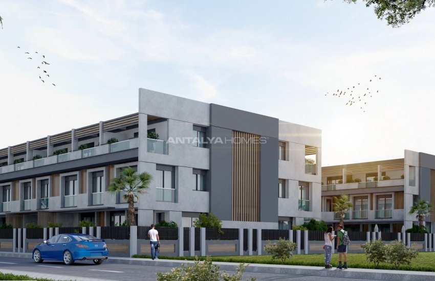 Flats in a Luxury Complex with Pools in Antalya Lara 4