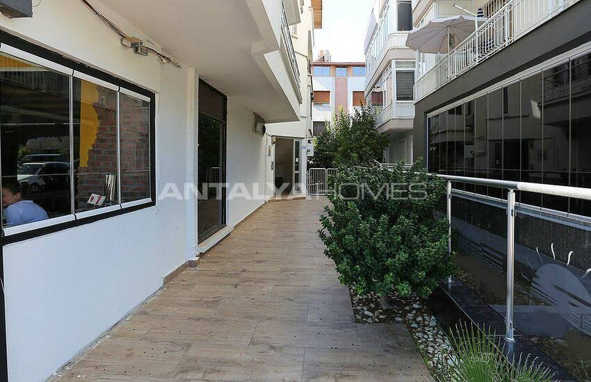 Well-maintained Turnkey Office in Antalya Lara District 4
