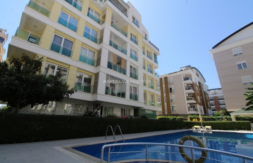 Flat Within Walking Distance of the Sea in Konyaalti Antalya 3