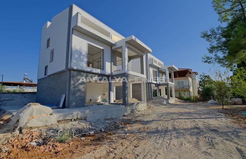Triplex Villas Equipped with Rich Features in Antalya 2