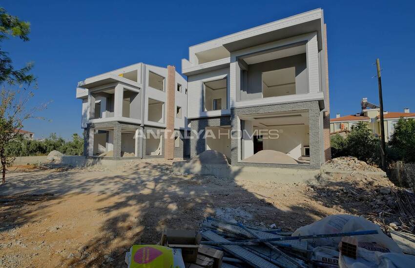 Triplex Villas Equipped with Rich Features in Antalya 4