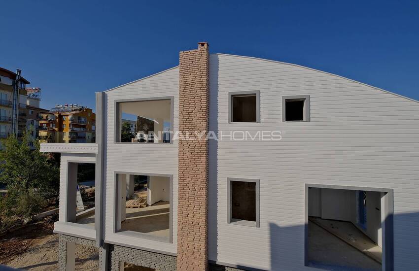 Triplex Villas Equipped with Rich Features in Antalya 5