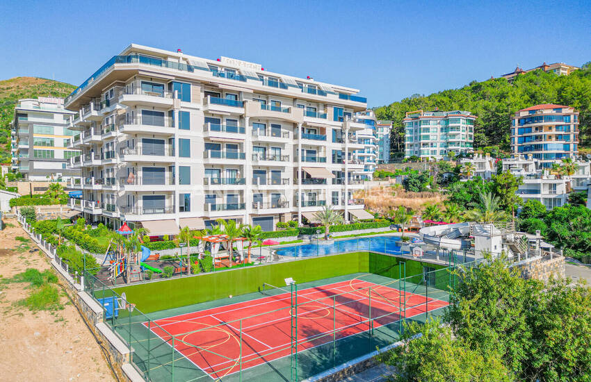 شقق حديثة مع مسابح خاصة في ألانيا كارجيجاك