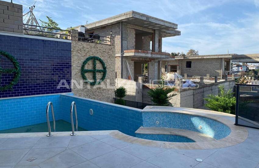 Villa Geeignet Für Staatsbürgerschaft Mit Pool In Alanya