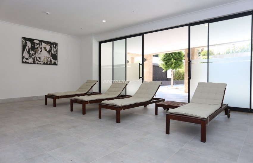 Spacious Apartments with Breathtaking Sea View in Konyaalti 15