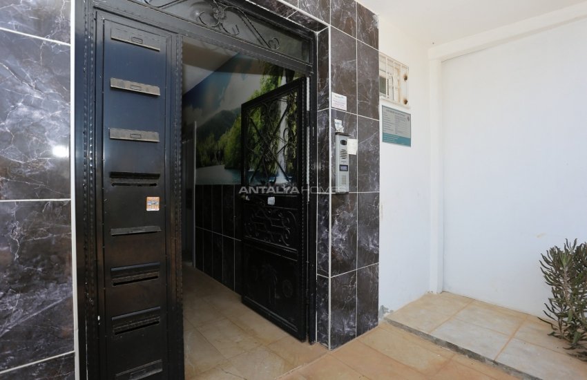 Key Ready 3+1 Apartments 1 Km From the Tram Station in Kepez 5