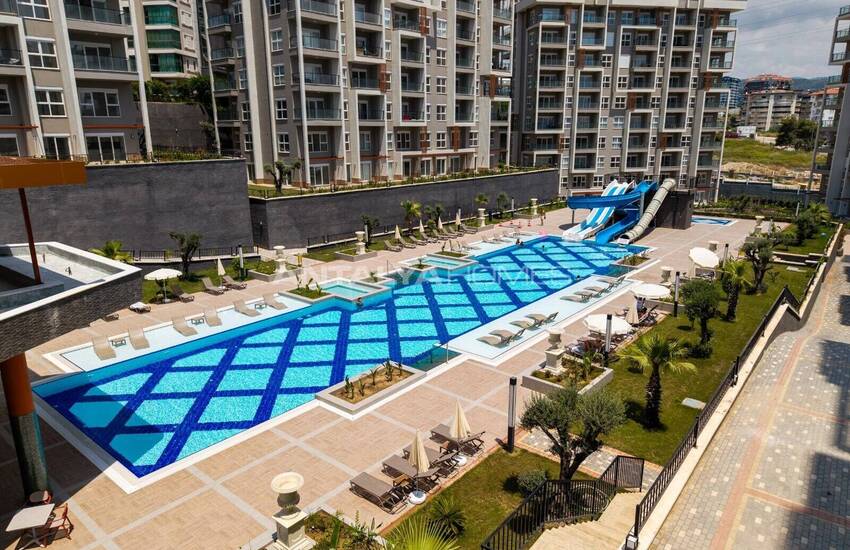Apartments in a Complex with Rich Social Amenities in Alanya