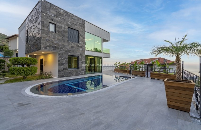 Contemporary Designed Villas with Sea and Castle Views in Alanya 2