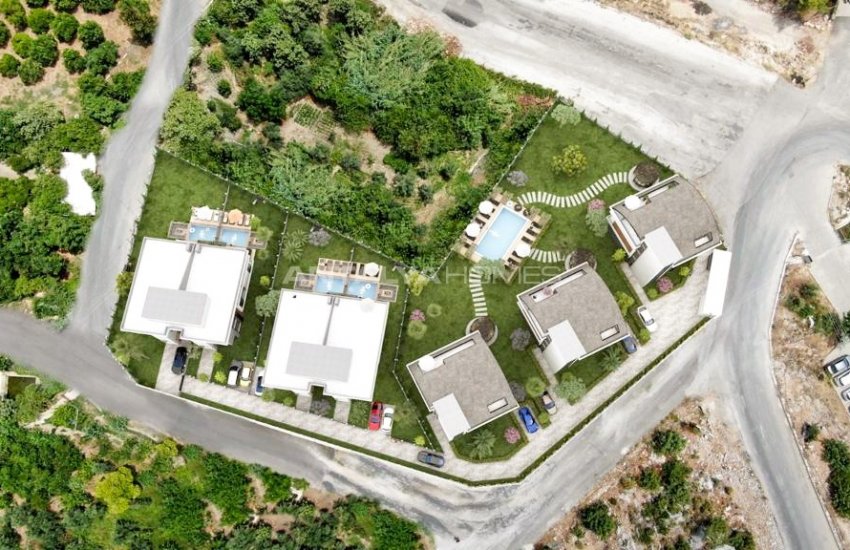 Contemporary Designed Chic Semi Detached Villas in Alanya Center 2