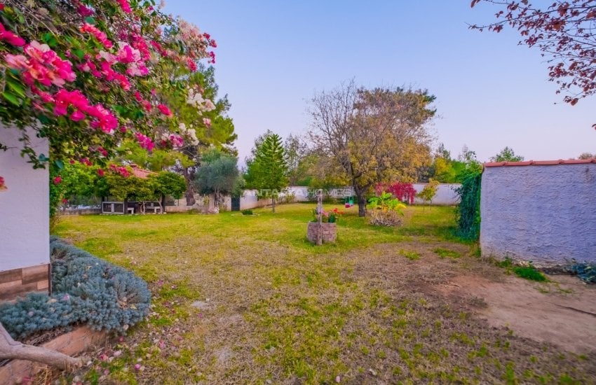 Specially-designed House with Garden in Antalya Aksu 11